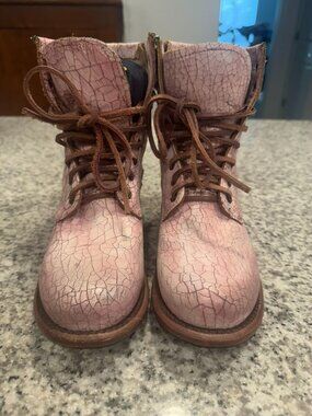 RARE NEW Freebird Manchester Combat Boots Distressed Cracked Pink Leather Size 8
